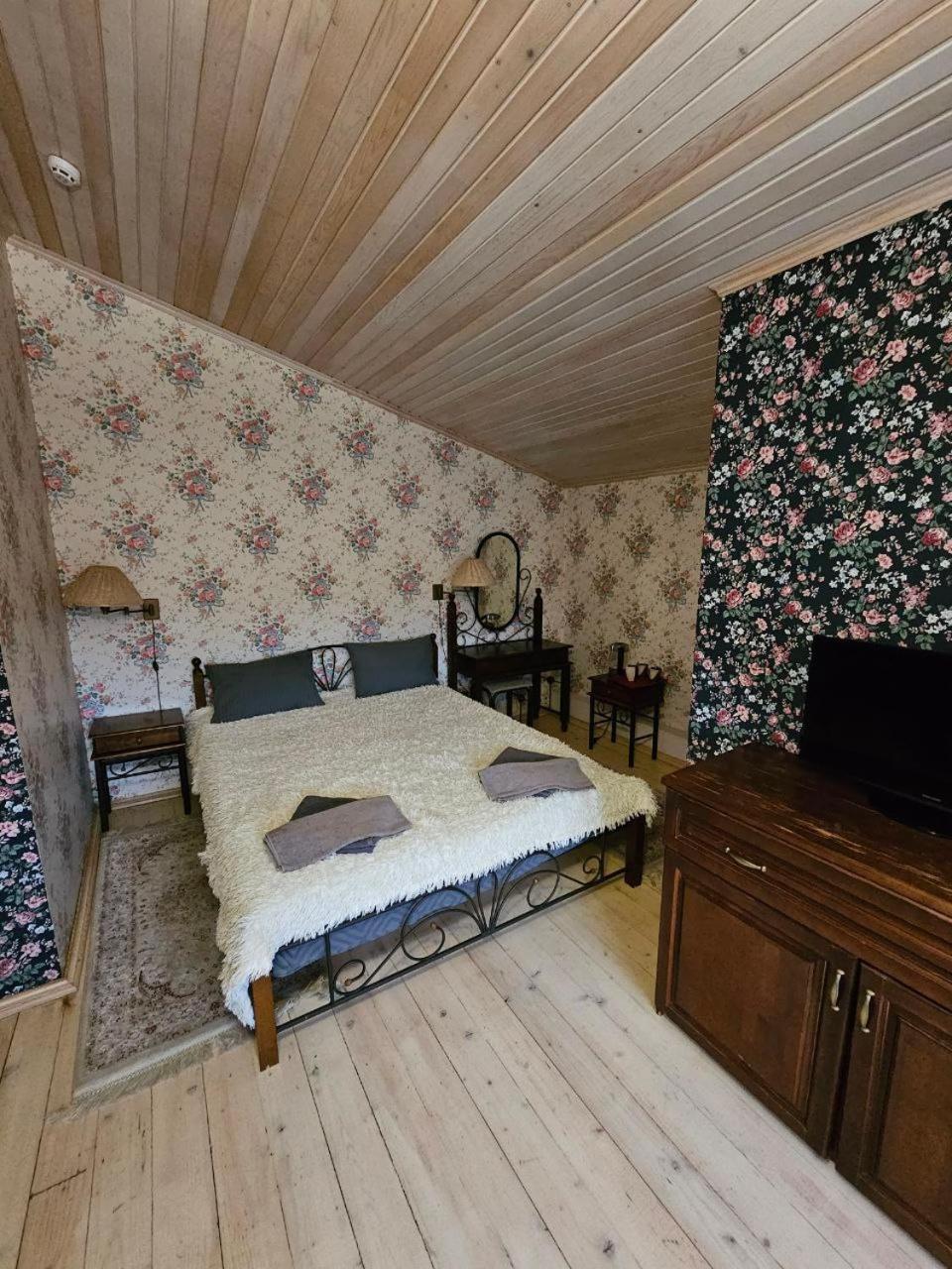 Minihotel Zolotoe Runo Ploskoye Buitenkant foto