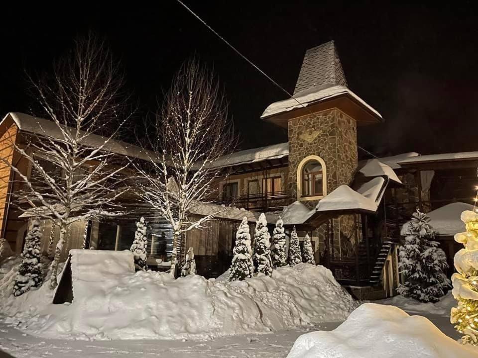 Minihotel Zolotoe Runo Ploskoye Buitenkant foto