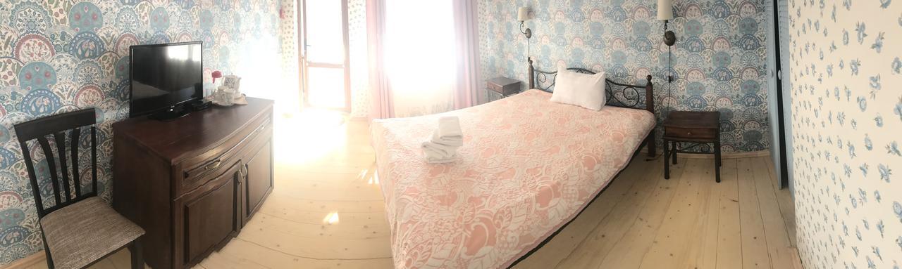 Minihotel Zolotoe Runo Ploskoye Buitenkant foto